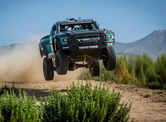 Победа Toyo в гонке Baja 500: Baja 500