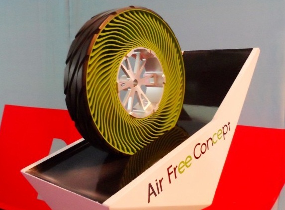 Bridgestone презентовала шины будущего: Безвоздушные шины Бриджстоун