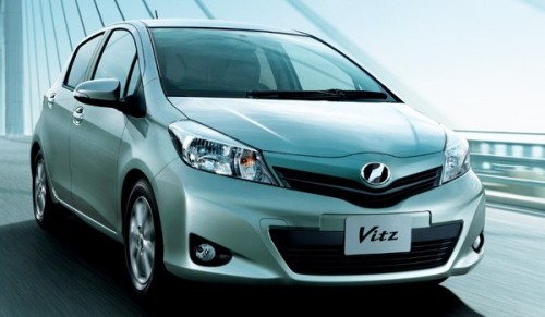 Toyota выбрала во что «обуть» свой обновленный хетчбэк Vitz: Toyota Vitz 