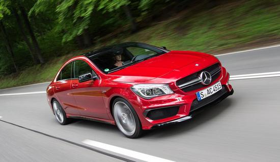 Заряженный седан Mercedes CLA 45 AMG «обулся» в шины Dunlop: Mercedes CLA 45 AMG