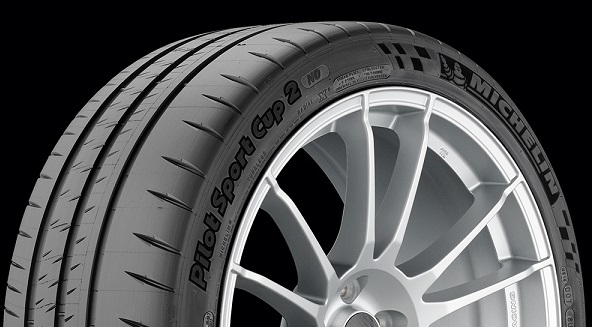 Возвращение Ford: захватывающие гонки с Michelin: Мишлен pilot sport cup