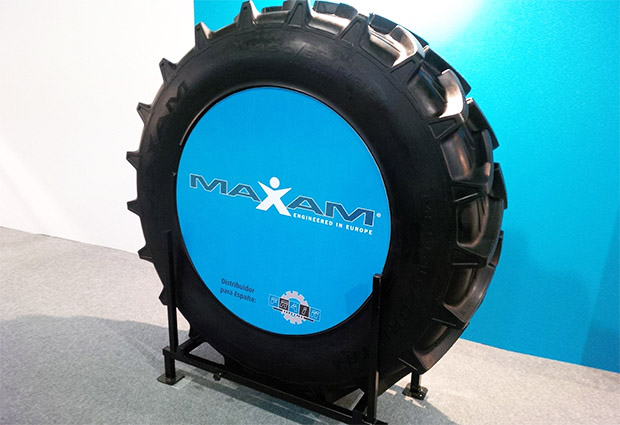 Дебют на SIMA 2015: агрошины Maxam Agrixtra MS951R: maxam