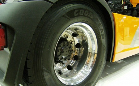 Пополнение линейки грузовых шин Goodyear: Гудиер kmax