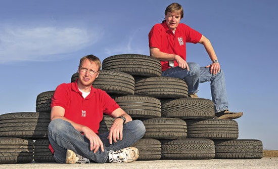 Тестирование покрышки для летних условий: Continental ContiSportContact 5, Dunlop SP Sport MAXX RT, Fulda SportControl 225/45/17 Auto Bild 2012