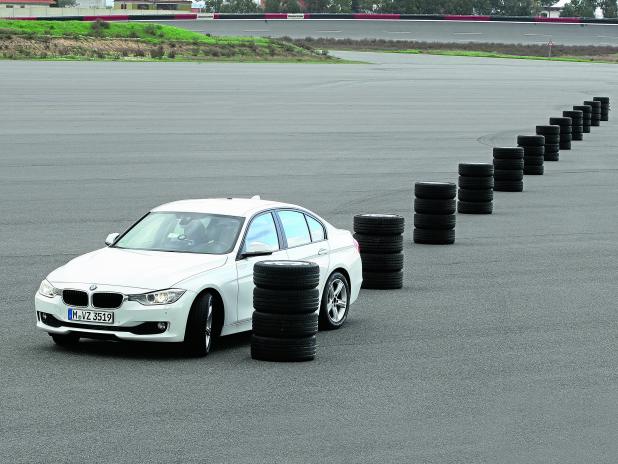 Тест драйв покрышек для летнего сезона: курсовая устойчивость Bridgestone Turanza T001, Continental ContiSportContact 5, Dunlop SP Sport MAXX RT 225/50 R17 Auto Zeitung 2014