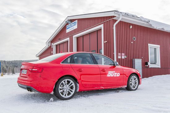 Тест драйв покрышек: зимних Dunlop SP Winter Sport 4D, Goodyear UltraGrip 8 Performance, GT Radial Champiro Winter Pro HP 225/45/18 Спорт Авто 2014