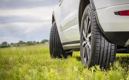 Сравнительный тест шины для легковых авто: BFGoodrich G-Force Sport, Dunlop Direzza DZ102 245/40/18 Tire Rack 2016