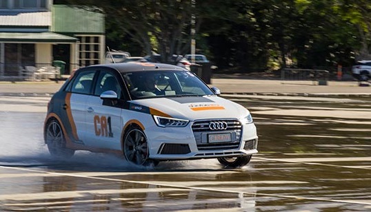 Тест покрышки для лета: Bridgestone Potenza RE050A, Michelin Pilot Sport Cup 2 235/40 R19 275/35 R19 CarAdvice 2016