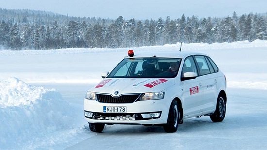 Характеристики автошин: Continental IceContact 2, Goodyear UltraGrip Ice Arctic 185/65/15 Автоцентр 2016