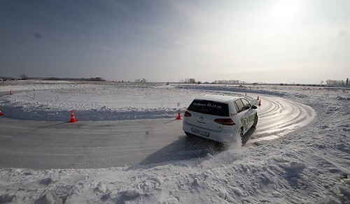 Сравнительный тест покрышки: Hankook Winter I*Pike RS W419, Michelin X-Ice North 3, Nokian Hakkapeliitta 8 205/55 R16 За рулём 2015