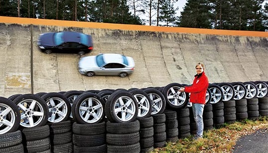 Тест драйв автошин для летнего сезона: Bridgestone Turanza T001, Hankook Ventus Prime 3 K125 225/50/17 Auto Bild 2017