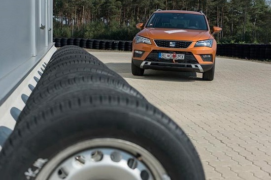 Испытание шин: Bridgestone Dueler H/P Sport, Continental ContiPremiumContact 5 215/65 R16 Autozurnal 2017