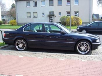 BMW 7-series