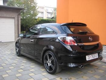 Opel Astra H