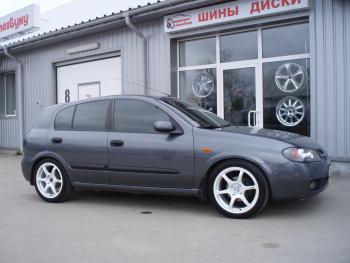 Nissan Almera