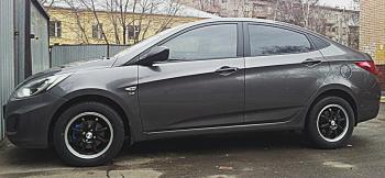 легкосплавні литі диски Скад Форвард на Hyundai Solaris авто