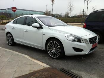 легкосплавные литые диски Tomason TN7 на Volvo S60 авто