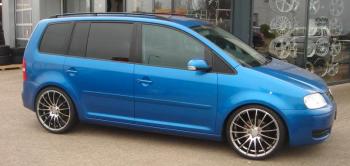 легкосплавные литые диски Tomason TN9 на Volkswagen Touran авто