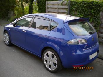 легкосплавні литі диски Rondell Design 0037 на Seat Leon авто