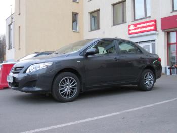 легкосплавные литые диски Alutec Toxic на Toyota Corolla авто