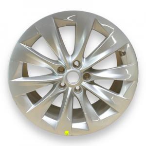 Tesla OEM 1059337-00-B 8x19 5x120 ET40 DIA (silver)