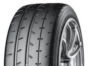 Yokohama Advan A052 235/40 ZR18 95Y XL