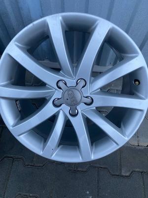 Audi OEM 8K060102587 8x18 5x112 ET47 DIA66,6 (silver)