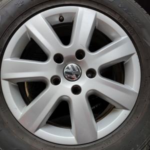 Volkswagen OEM 7P6601025 7,5x17 5x130 ET50 DIA71,6 (silver)