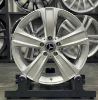 Mercedes OEM A2534012100 8x18 5x112 ET38 DIA66,6 (silver)