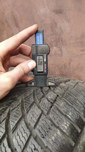 Nokian WR Snowproof P 235/50 R18 101P XL остаток 8 мм