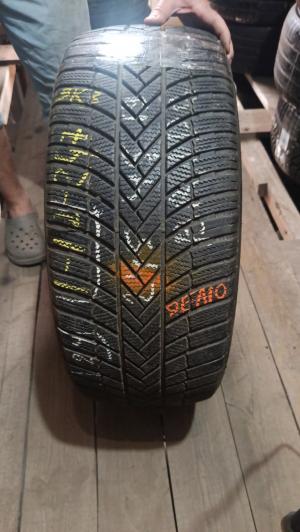 Bridgestone Blizzak LM005 245/45 R19 102V XL остаток 7,5 мм