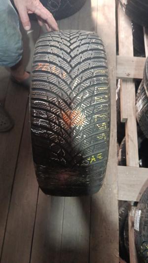 Firestone Winterhawk 4 235/45 R19 99V XL Demo