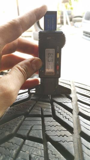 Hankook Winter I*Cept Evo3 W330 225/60 R17 99H остаток 7 мм
