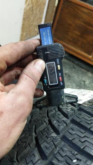 Nokian W+ 175/70 R14 84T N0 остаток 6 мм