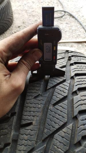 Matador MP-92 Sibir Snow 215/70 R16 100T остаток 6 мм