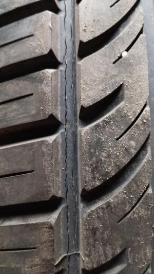 Michelin Pilot Primacy 235/45 R17 остаток 8 мм