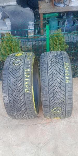 Tracmax A/S Trac Saver 235/35 R19 остаток 6 мм