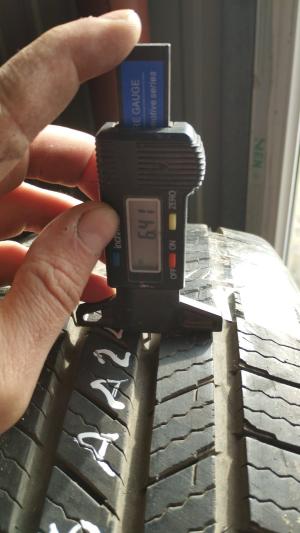 Michelin Defender 205/60 R16 остаток 6,5 мм