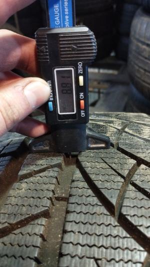 RoadX RX Frost WU01 225/50 R17 Demo остаток 9 мм