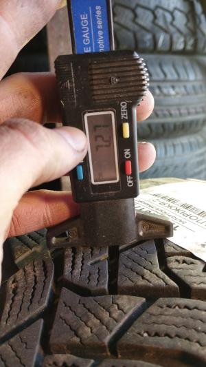 Dunlop Winter Sport 5 215/55 R16 остаток 7,5 мм