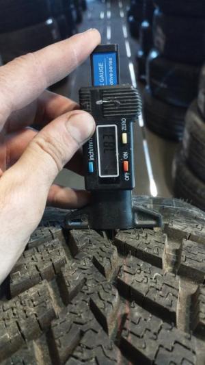 Nokian Hakkapeliitta NRW 205/50 R15 остаток 8 мм