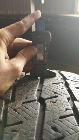 Michelin Agilis X-Ice North 235/65 R16C 115/113R остаток 7 мм
