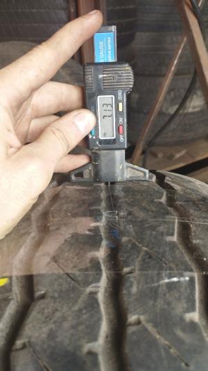 Hankook Radial RA08 215/75 R16C 113/111R остаток 7 мм