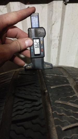 Pirelli Carrier Winter 235/65 R16C 115/113R остаток 6,5 мм