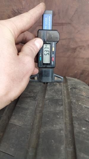 Bridgestone Alenza 001 235/65 R18 106V остаток 5,5 мм