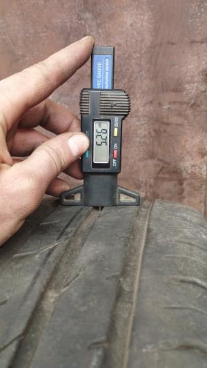 Continental ContiPremiumContact 2 195/65 R15 91H остаток 5,5 мм