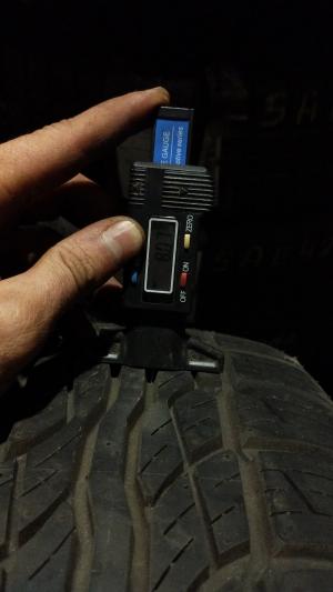 Bridgestone Dueler H/T D687 235/60 R16 100H остаток 8 мм