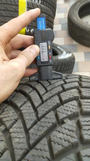 Bridgestone Blizzak LM005 225/65 R17 102H остаток 7 мм