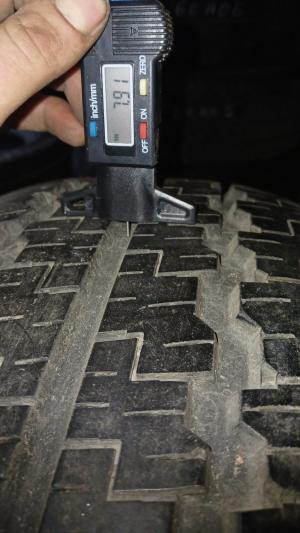 Hankook Winter RW06 215/70 R16C 108/106R остаток 6,5 мм