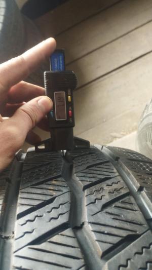 Hankook Winter I*Cept LV RW12 215/65 R16C 109/107T остаток 7,5 мм
